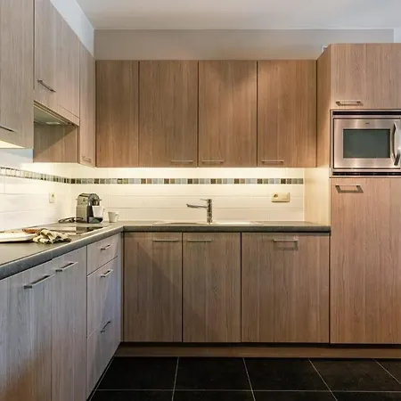 Huswell - Bright With Parking Near The Bredene