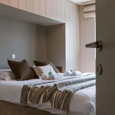 Διαμέρισμα Huswell - Bright With Parking Near The